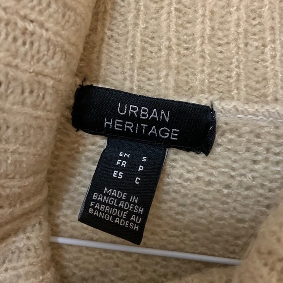 π2 for $25π Tan Nude Knit Turtleneck Sweater - Picture 3 of 5